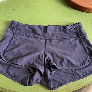 Lululemon Speed Up Mid-Rise Short 4"